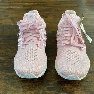 Adidas ultra boost 5.0 DNA running course